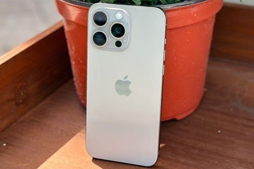 Bảng giá iPhone chính hãng VN/A tháng 8: iPhone 15 Pro Max xỗ đổ kỷ lục, iPhone 11 vẫn là vua giá rẻ