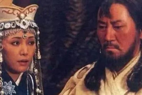 Thành Cát Tư Hãn có một sở thích đặc biệt, phụ nữ thời xưa đau khổ tột cùng, nhưng ngày nay thì đó là chuyện bình thường!
