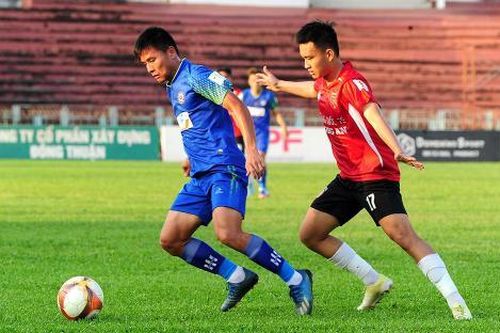 Bóng đá Việt Nam ngày càng teo tóp