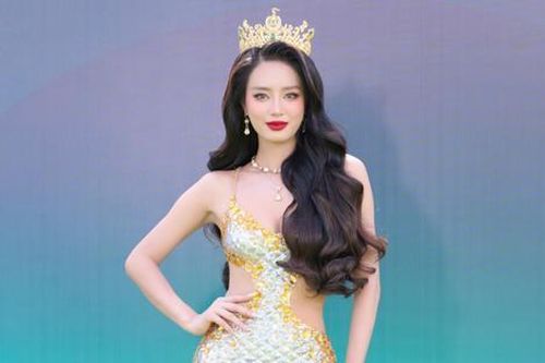 Đẹp khen - Xấu chê: Á hậu Khánh Linh sáng bừng khí chất quyền lực với son môi đỏ