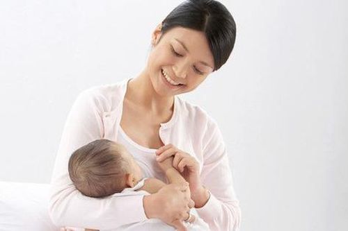 Đề xuất bổ sung quy định xử phạt với hành vi không quan tâm đến phụ nữ đang nuôi con dưới 3 tuổi