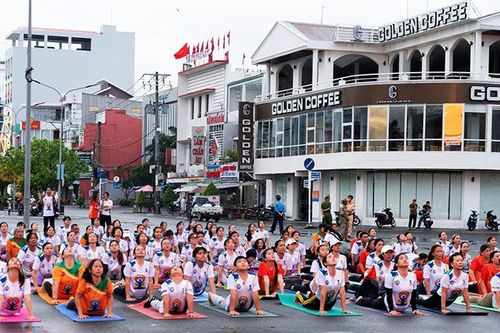 Phát triển phong trào tập Yoga
