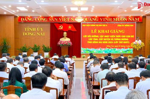 198 cán bộ chủ chốt cấp tỉnh, cấp huyện tham gia bồi dưỡng, cập nhật kiến thức