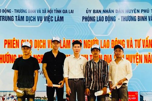 Phú Thiện tổ chức 2 phiên giao dịch việc làm