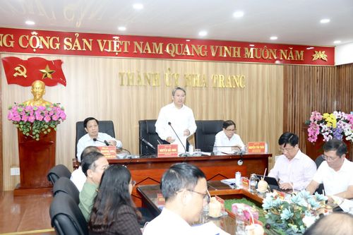 Thường trực Tỉnh ủy Khánh Hòa làm việc với Ban Thường vụ Thành ủy Nha Trang