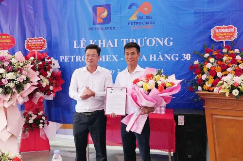 Khai trương Petrolimex - Cửa hàng 30 tại xã Trung Đồng