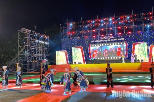 Tuyên Quang tham gia Hội thi diễn xướng dân gian văn hóa các dân tộc