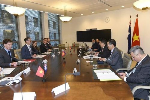 Đề nghị Australia hỗ trợ Việt Nam trong quản lý thuế thương mại điện tử, công nghệ thông tin