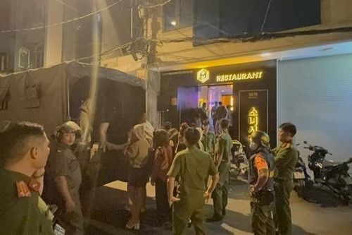 Triệt phá tụ điểm mại dâm cho người nước ngoài núp bóng nhà hàng thu lợi 10 tỷ đồng