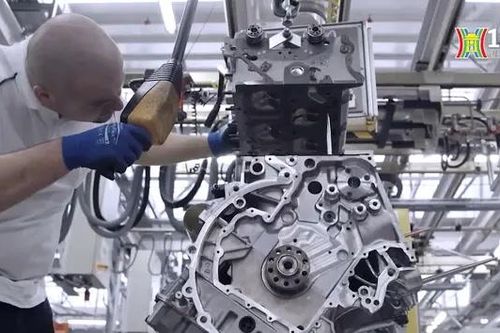 Bentley dừng sản xuất động cơ W12 huyền thoại