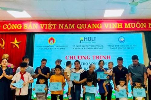 Hỗ trợ sinh kế cho các gia đình nuôi dưỡng trẻ em có hoàn cảnh khó khăn