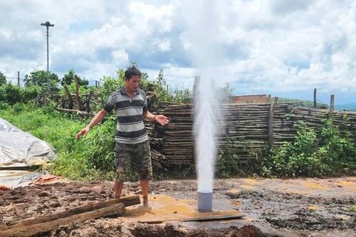 Giếng nước tự phun cao 20m ở Gia Lai có liên quan đến động đất?