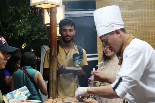 Tăng sức hấp dẫn của du lịch ẩm thực