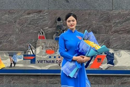Bí quyết học tập năm học đầu tiên của Thủ khoa Nguyễn Thị Thùy
