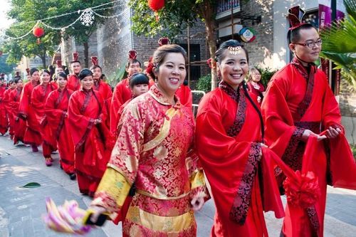 Trung Quốc mở lớp dạy mai mối vì 'khát' người trẻ kết hôn
