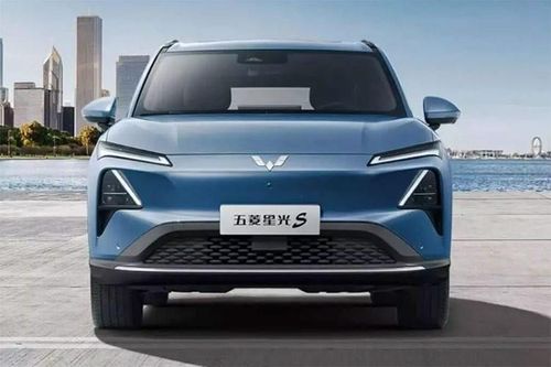 'Soi' Wuling Starlight S PHEV và EV giá rẻ chỉ từ 334 triệu đồng