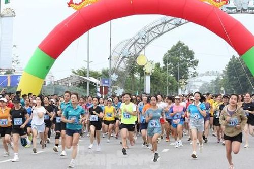 Gần 800 vận động viên tham gia giải việt dã thanh niên