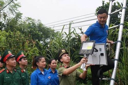 Tuổi trẻ Học viện Quân y hành quân về nguồn