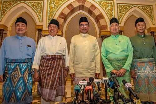 Tranh chấp giữa Petronas và chính quyền các tỉnh dầu khí ở Malaysia
