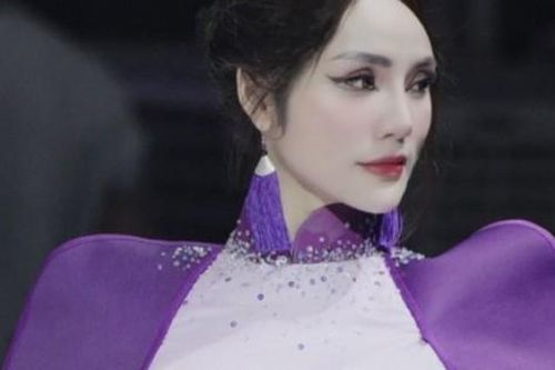 Hoa khôi Trà My tỏa sáng trong trang phục áo dài cách tân