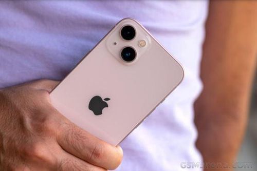 Vua iPhone tầm trung gọi tên iPhone 13, iPhone giống iPhone 15 với giá rẻ nhất tại Việt Nam