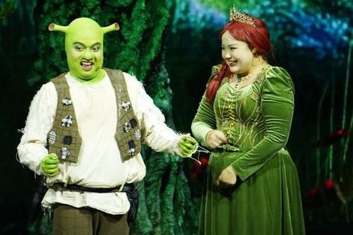 Bánh chưng, bún đậu mắm tôm được đưa vào nhạc kịch 'Shrek'
