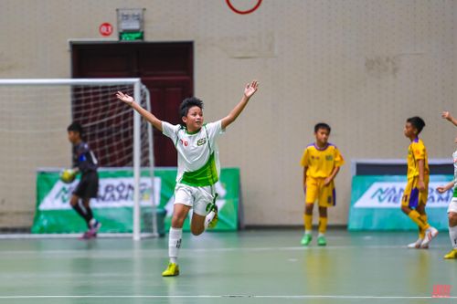 Thắng nghẹt thở Bắc Giang, U11 Việt Hùng Thanh Hóa vào bán kết giải nhi đồng toàn quốc