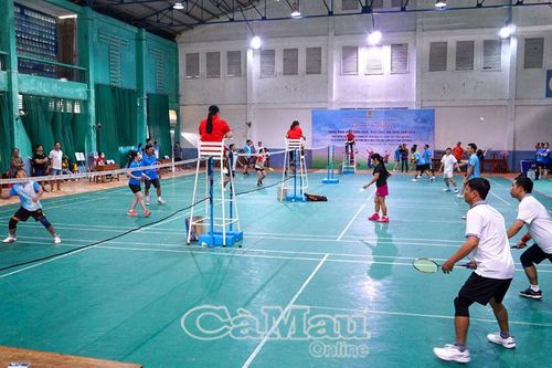 Đoàn viên, viên chức rèn luyện thể thao