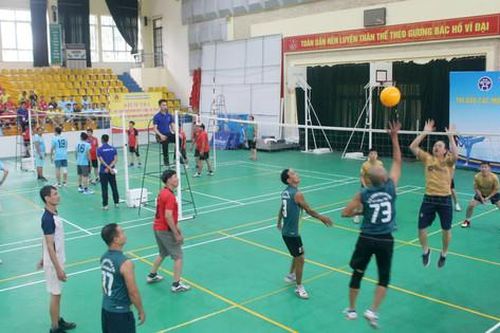 Đan Phượng: 400 vận động viên tham gia Giải bóng chuyền hơi