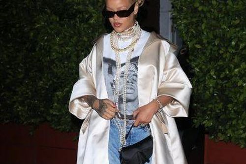 Gia tài túi vintage xa xỉ cực hiếm của Rihanna: Toàn là biểu tượng thời trang!