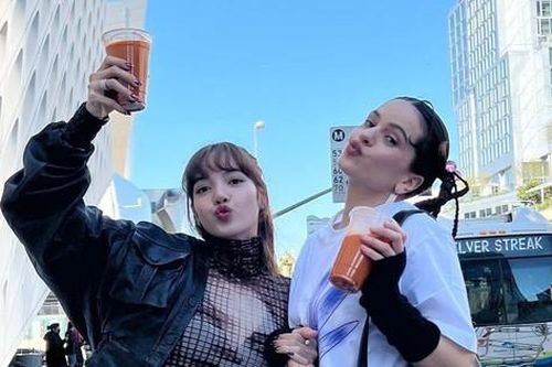 Rò rỉ một đoạn 'Brand New Día', Lisa BLACKPINK sẽ kết hợp với Rosalía?