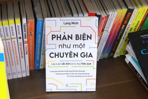 Tranh luận trên mạng xã hội không phải việc vô nghĩa