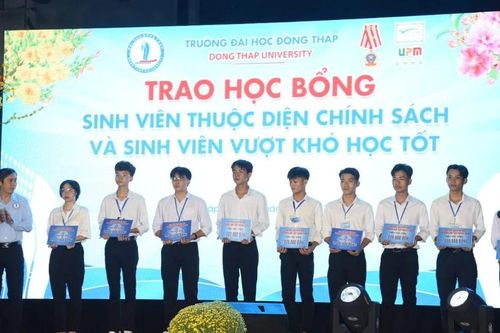 Trường ĐH Đồng Tháp hỗ trợ sinh viên có hoàn cảnh khó khăn