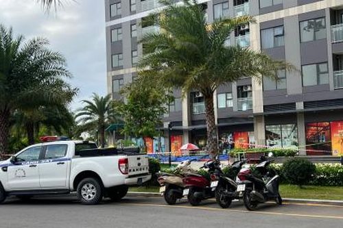 Điều tra một người phụ nữ nước ngoài nghi rơi từ tầng 17 chung cư xuống tử vong