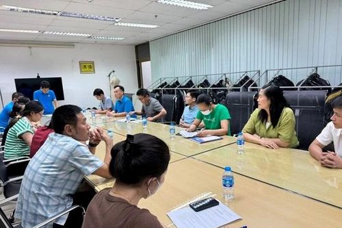Bắc Giang: Công nhân KD Sports Việt Nam nghỉ việc để yêu cầu tăng lương