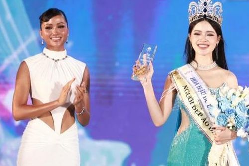H'Hen Niê trao giải cho người đẹp Hải Dương đăng quang Hoa hậu Du lịch Việt Nam