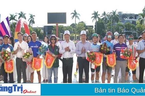 Hơn 320 vận động viên tranh tài tại Giải đua Xe đạp TP. Đông Hà mở rộng lần thứ IV năm 2024 – Cúp Huda
