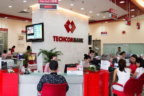 Ngân hàng Techcombank (TCB) mua lại 6.000 tỷ đồng trái phiếu trước hạn