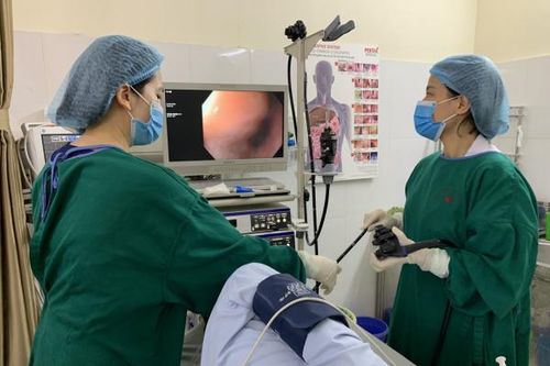 Bệnh viện 19-8 nội soi tiêu hóa, phát hiện sớm ung thư hạ họng