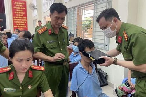 TPHCM: Thêm gần 300 người khuyết tật, cơ nhỡ được cấp căn cước
