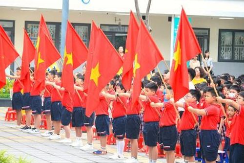 Bộ GD&ĐT yêu cầu năm học tới sĩ số lớp tiểu học chỉ 35 em/lớp