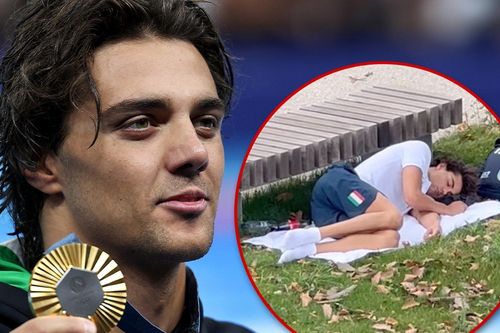 'Nam thần' vô địch Olympic phải 'ngủ bờ ngủ bụi' ở Paris