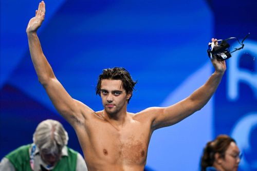 Sức hút của nhà vô địch Olympic ngủ trong công viên
