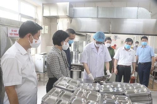 Bất an với thực phẩm 'bẩn', quận Nam Từ Liêm bàn giải pháp quản lý