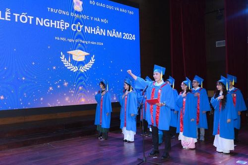 Hơn 70% tân cử nhân y khoa của Trường đại học Y Hà Nội tốt nghiệp loại khá, giỏi