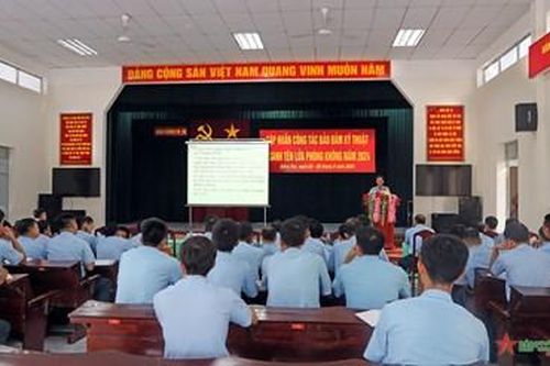 Quân chủng Phòng không - Không quân tập huấn công tác bảo đảm kỹ thuật ngành tên lửa phòng không năm 2024