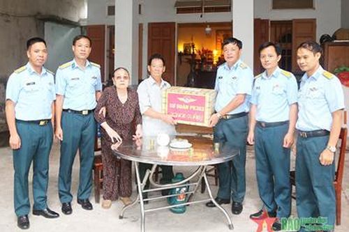 Sư đoàn 363: Nhiều hoạt động kỷ niệm 60 năm chiến thắng trận đầu 5-8