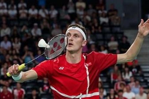 Môn cầu lông Olympic: Axelsen cân bằng kỷ lục của Lin Dan