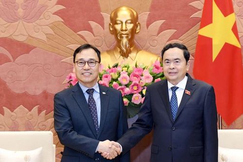 Quốc hội Việt Nam sẽ tiếp tục ban hành các cơ chế, chính sách để thu hút đầu tư nước ngoài