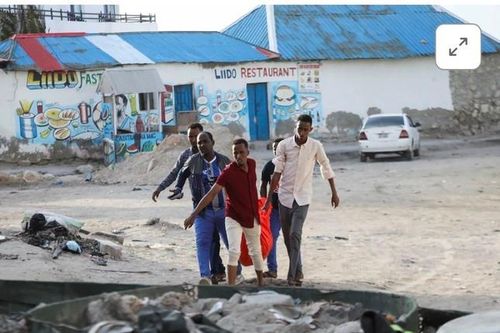 Đánh bom ở bãi biển Somalia, hàng chục người thiệt mạng